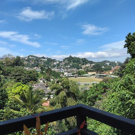Kelum Homestay 康提 外观 照片