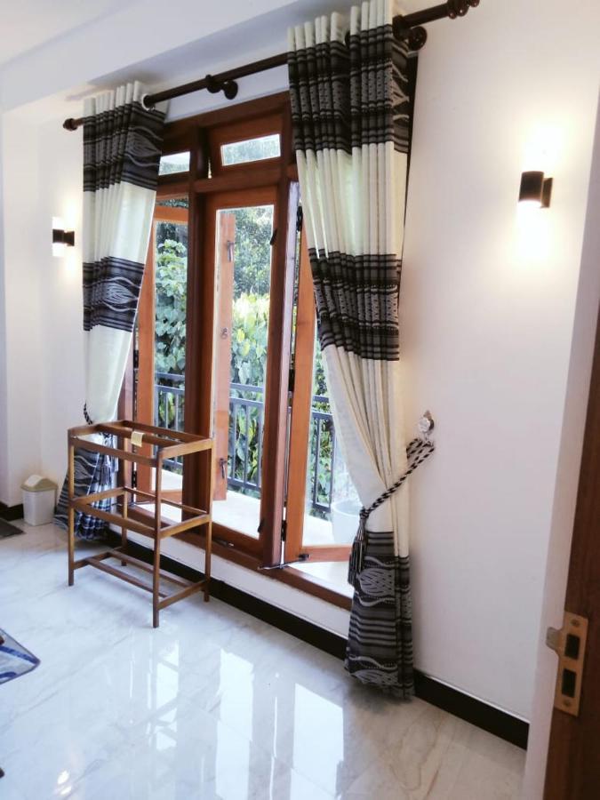 Kelum Homestay 康提 外观 照片
