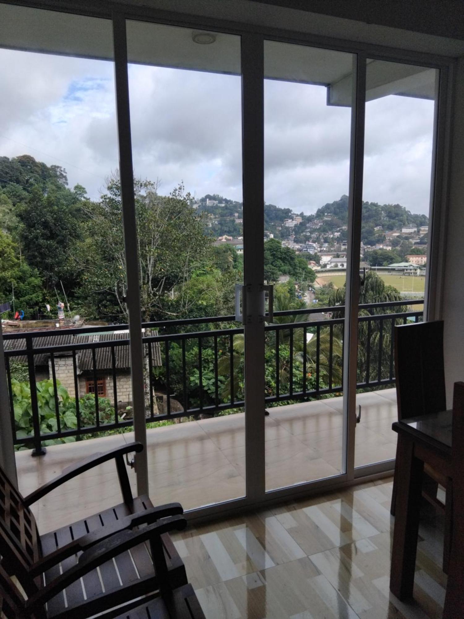 Kelum Homestay 康提 外观 照片