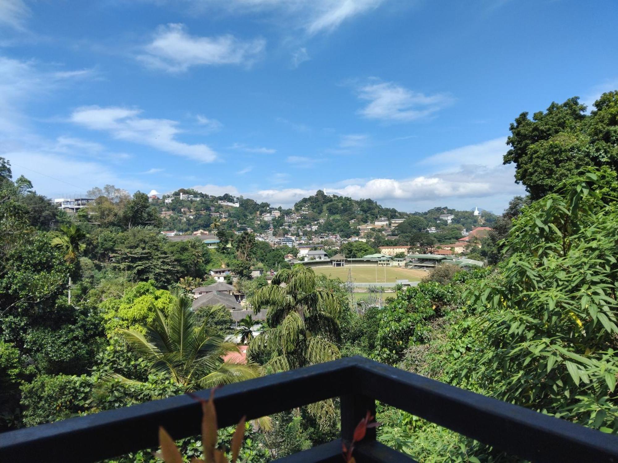 Kelum Homestay 康提 外观 照片